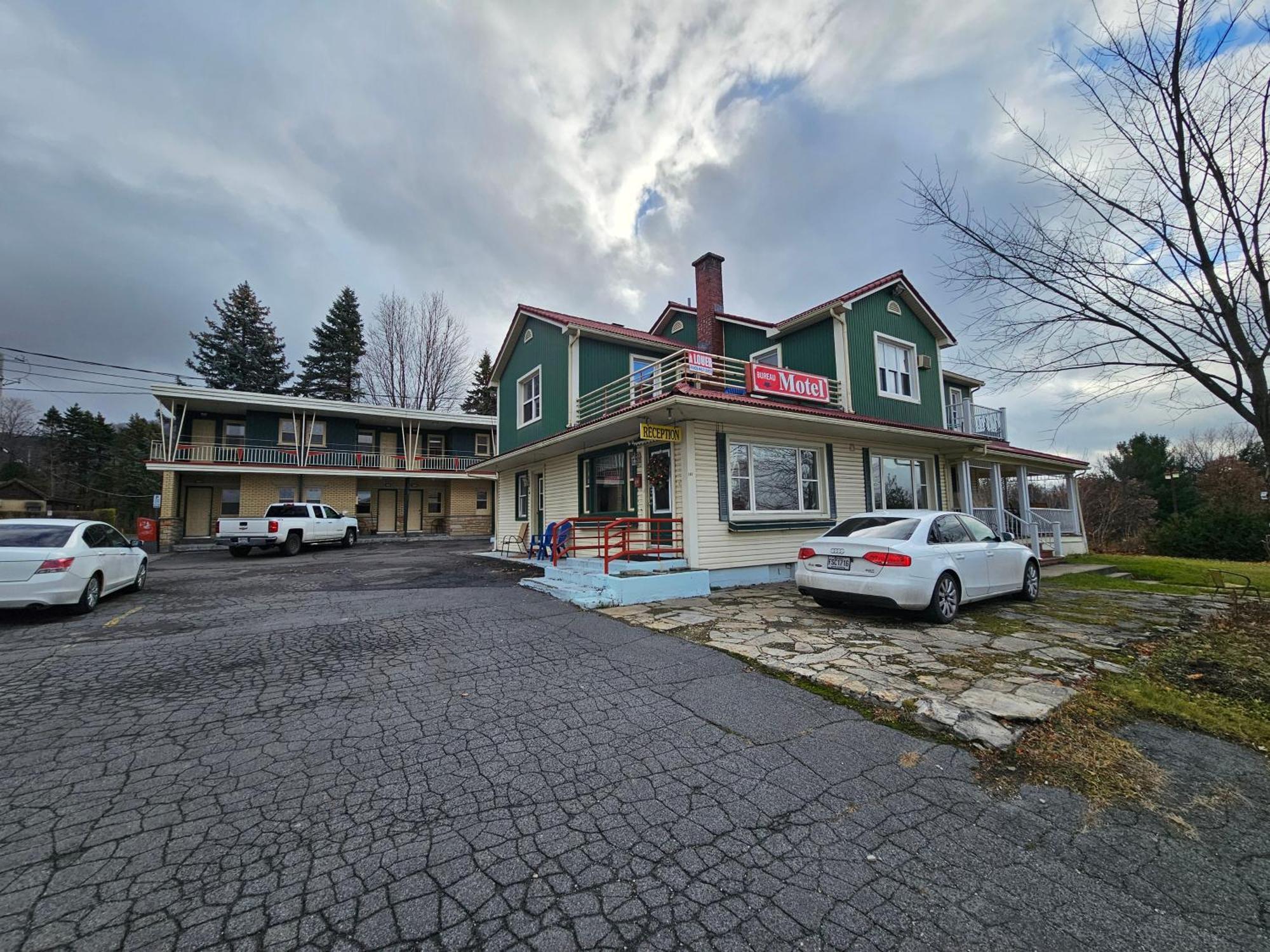 Saint-hilaire Motel 2*